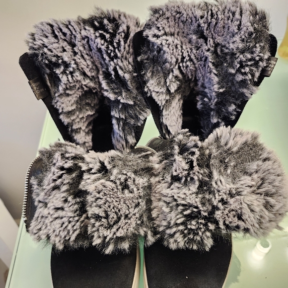 J/SLIDES BLACK BOOTS TRISTAN FLUFFY INTERIOR SIZE 8 - Picture 14 of 16